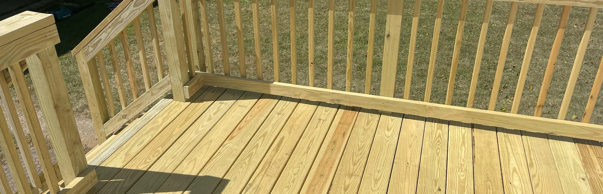 Custom Deck Design & Construction breadcrumb